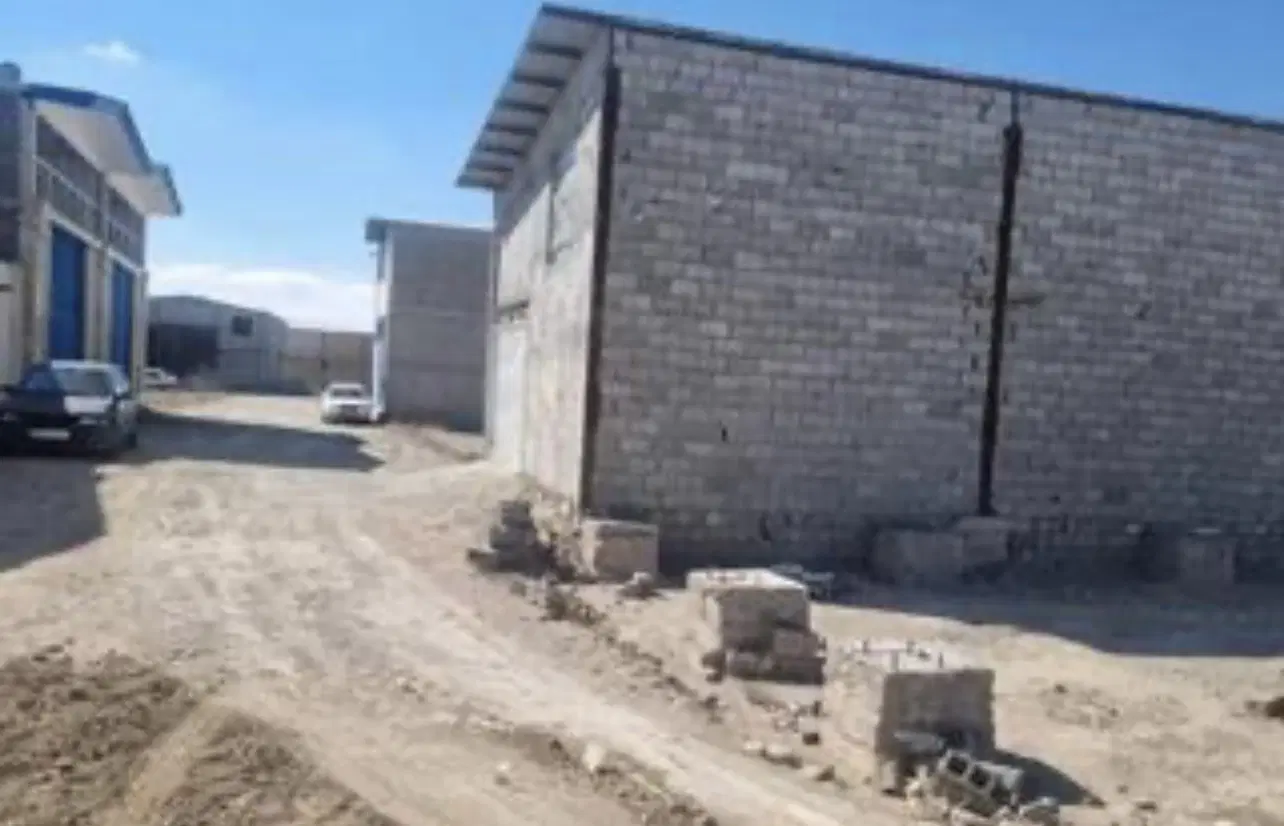 ۷۰ متر زمین رباط کریم