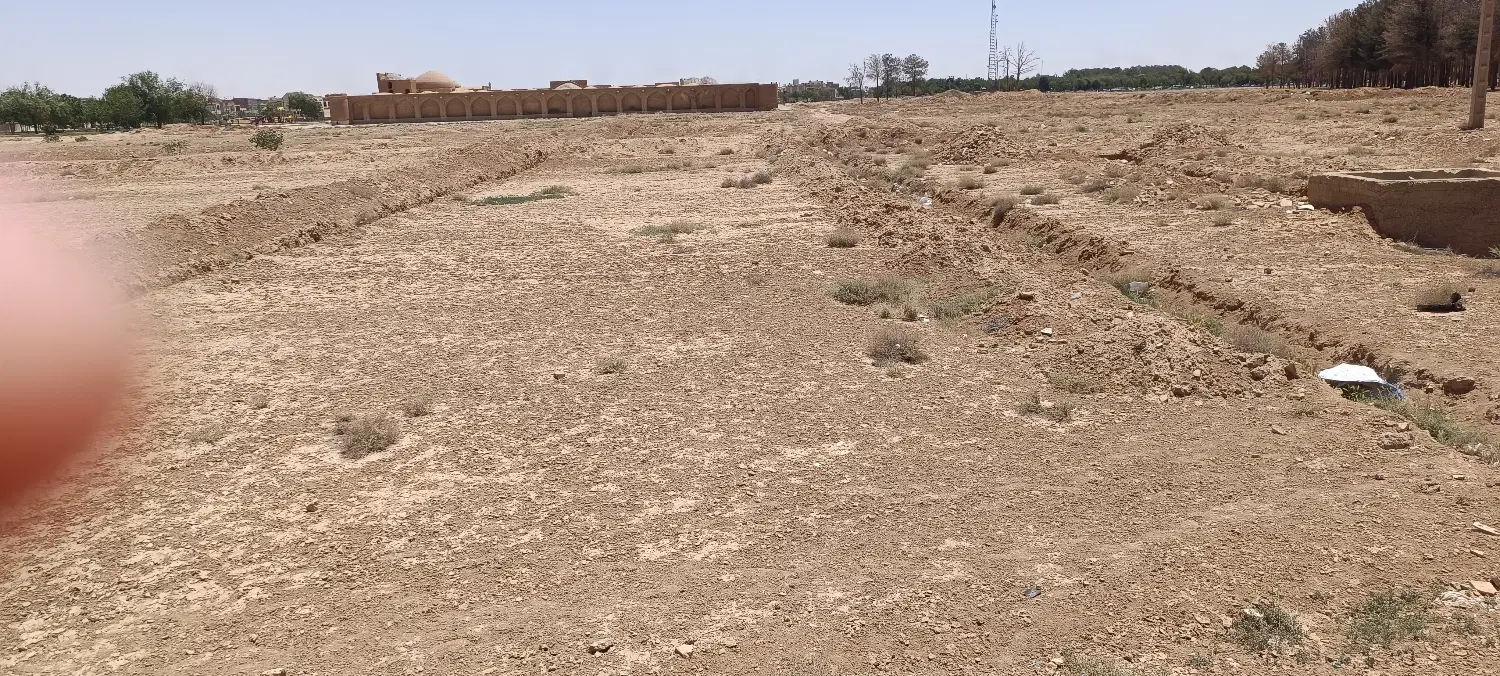 زمین فروشی