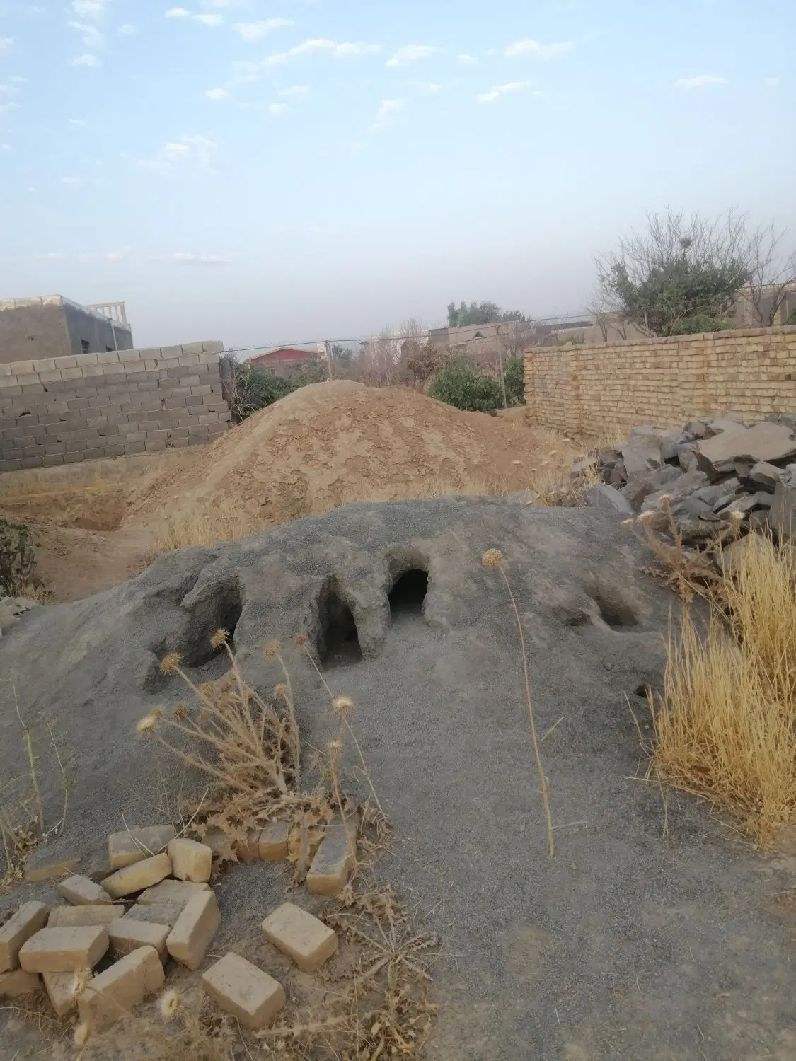 باغ چهار دیواری با مصالح داخل شهرک