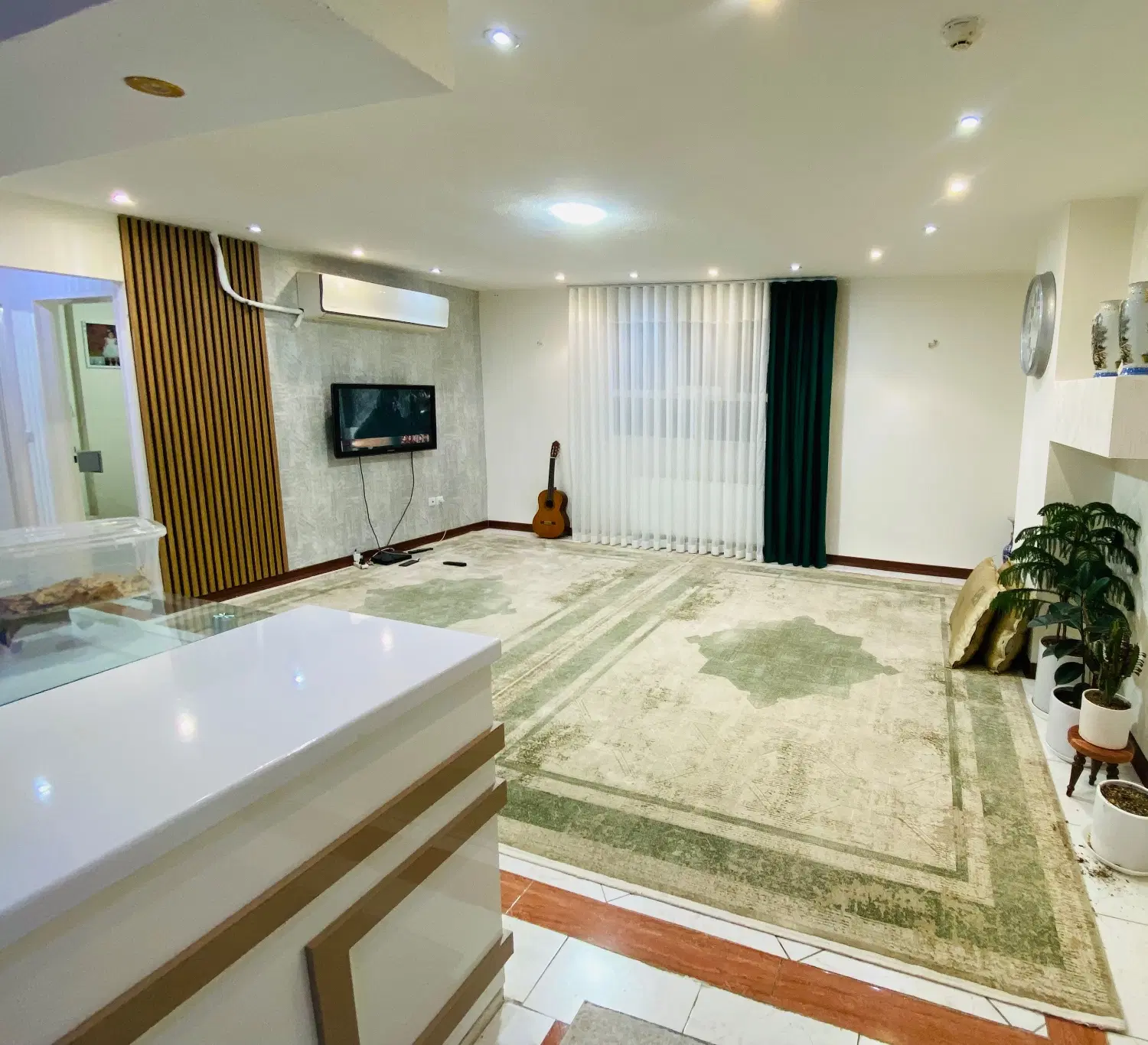 آپارتمان ۸۴ متری سنددار کریمی