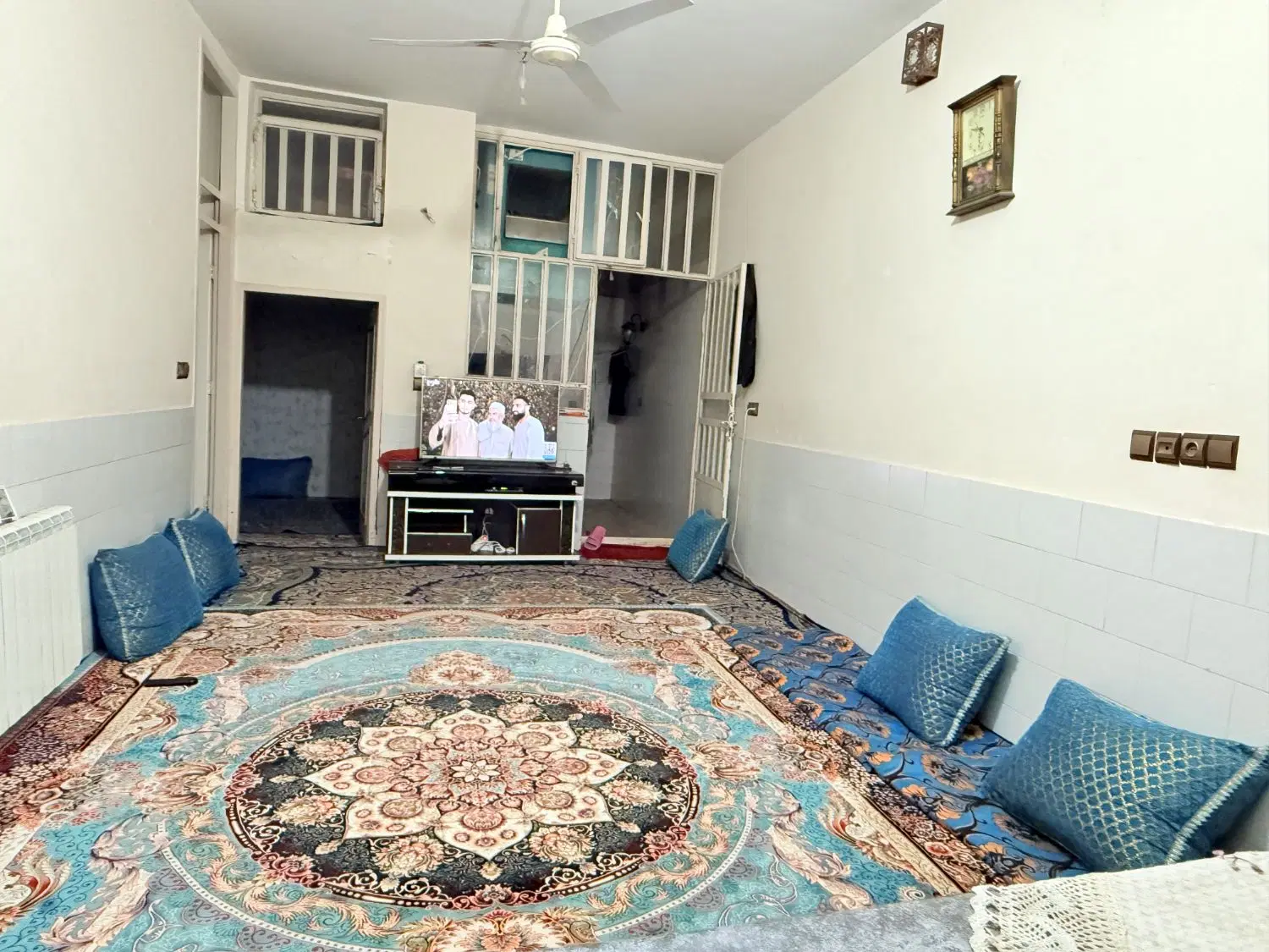 ۱۲۰ متر دوخوابه ، خروجی مستقل ، پارکینگ ، یزد