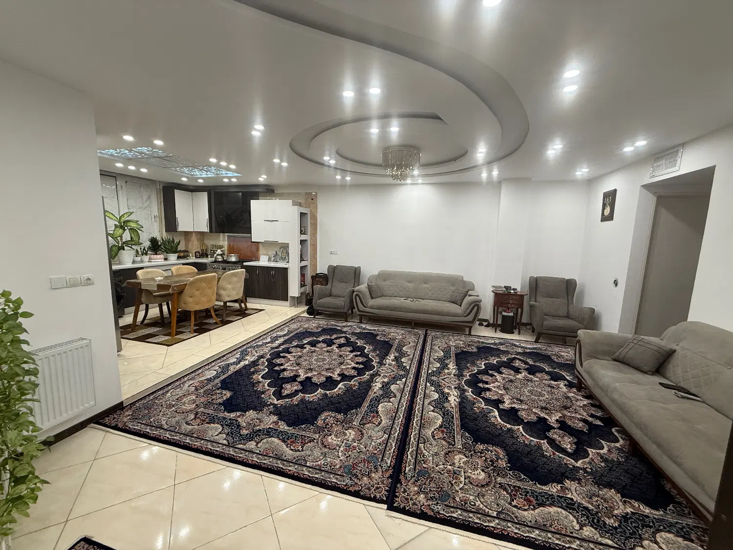 اپارتمان بر جم 99 متر