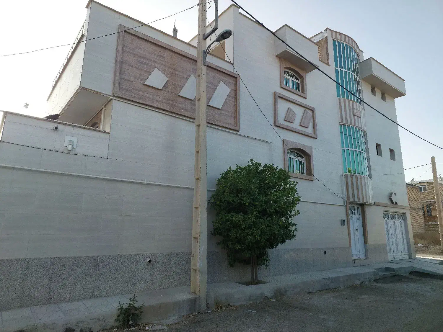 رهن و اجاره طبقه بالا