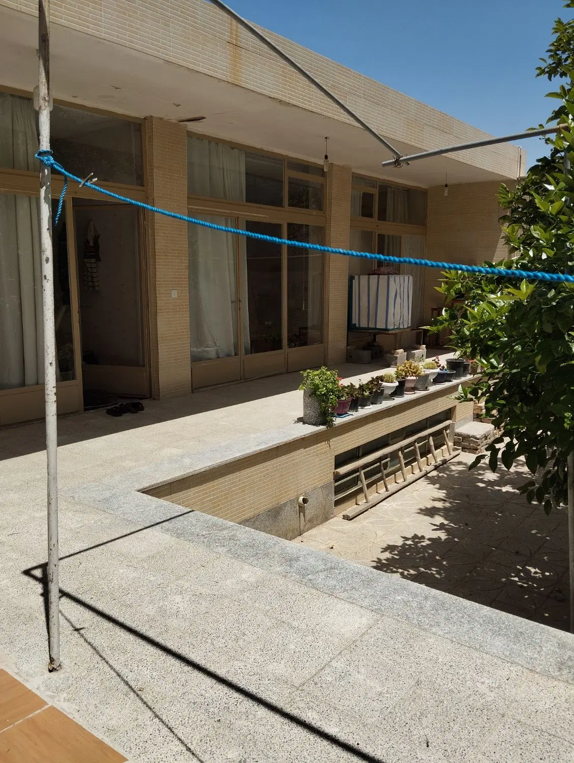 خانه ویلایی قابل سکونت آتشکاه