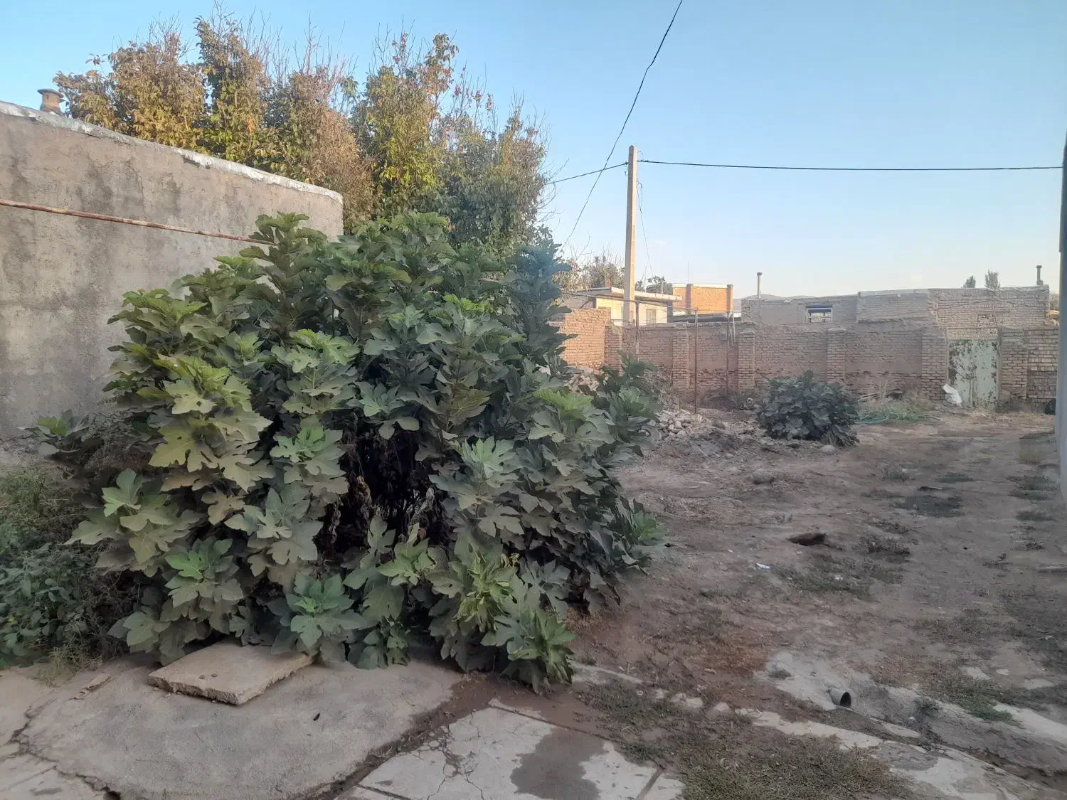 زمین کلنگی خوش نقشه