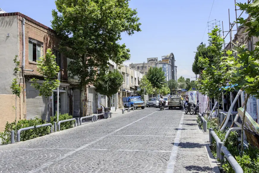 پامنار تجاری ۱۲۰ متر نزدیک به امیرکبیر