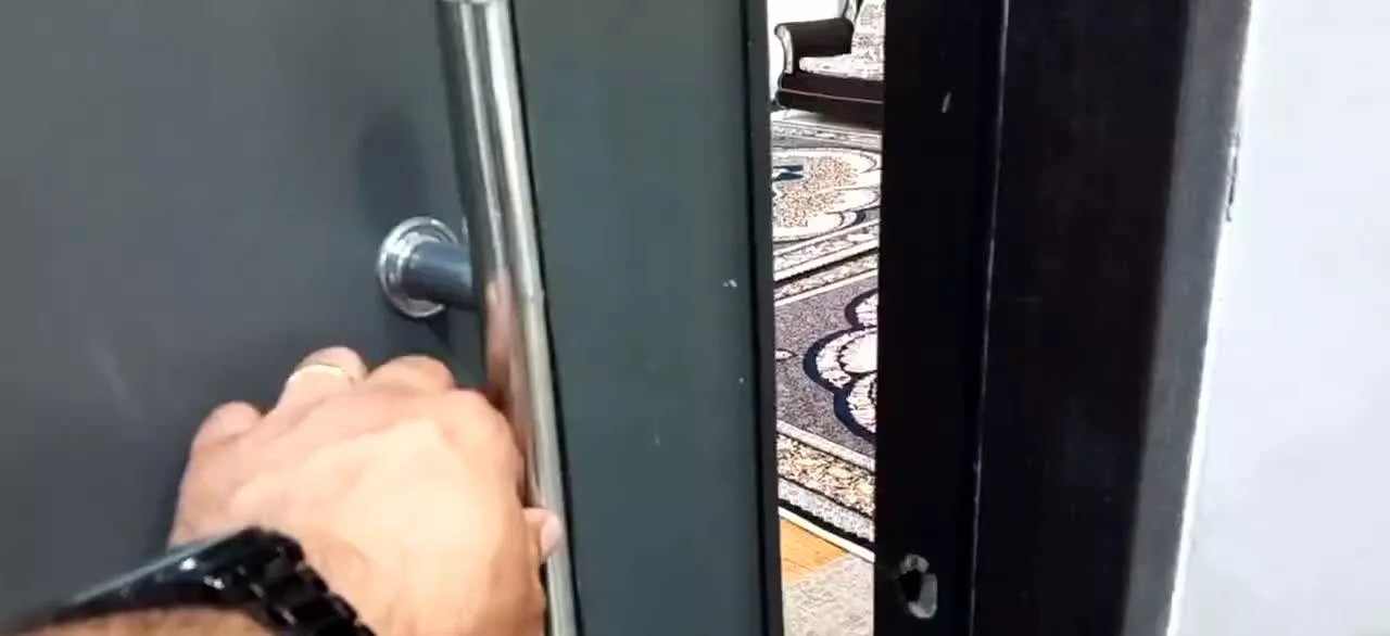 آپارتمان۸۱متری ساخت۱۴۰۱ واقع دراشتهارد