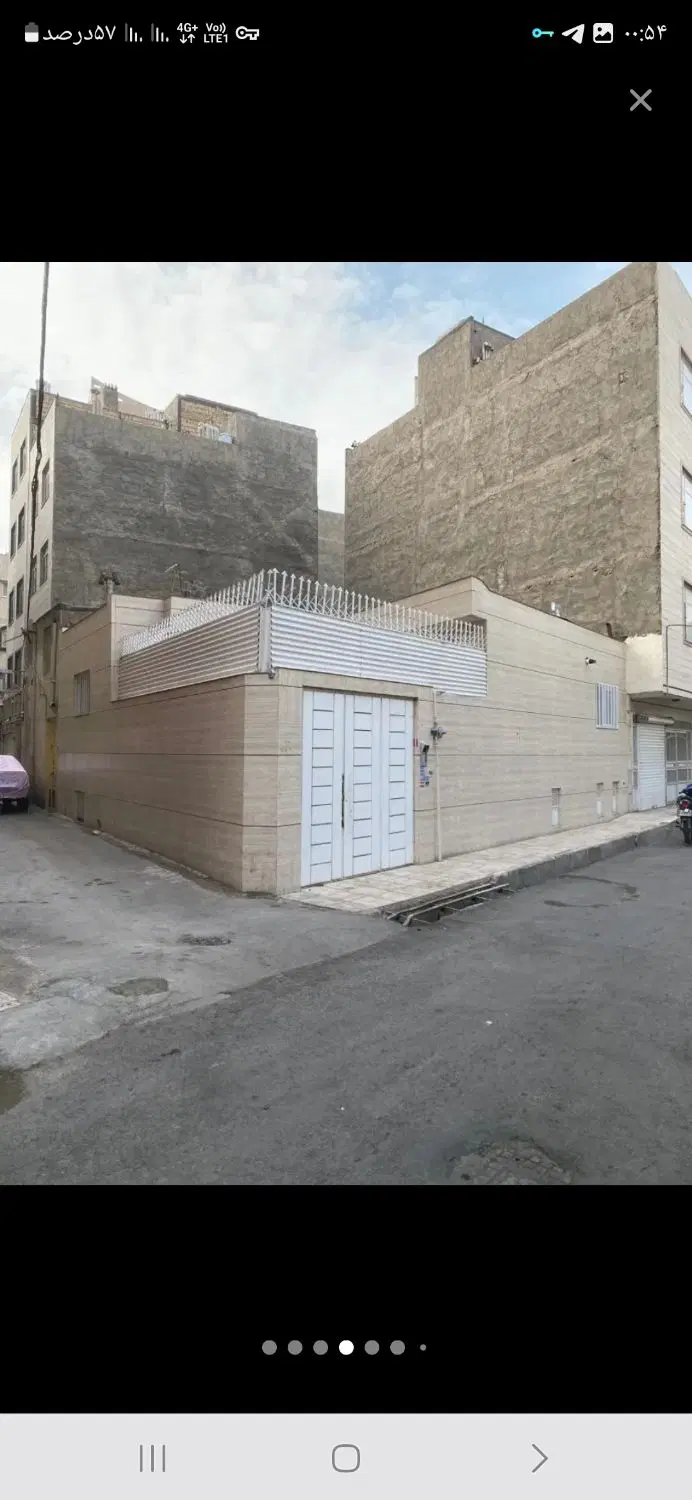 ویلایی 110 متری سر دونبش 14متر حاشیه امام رضا حرم
