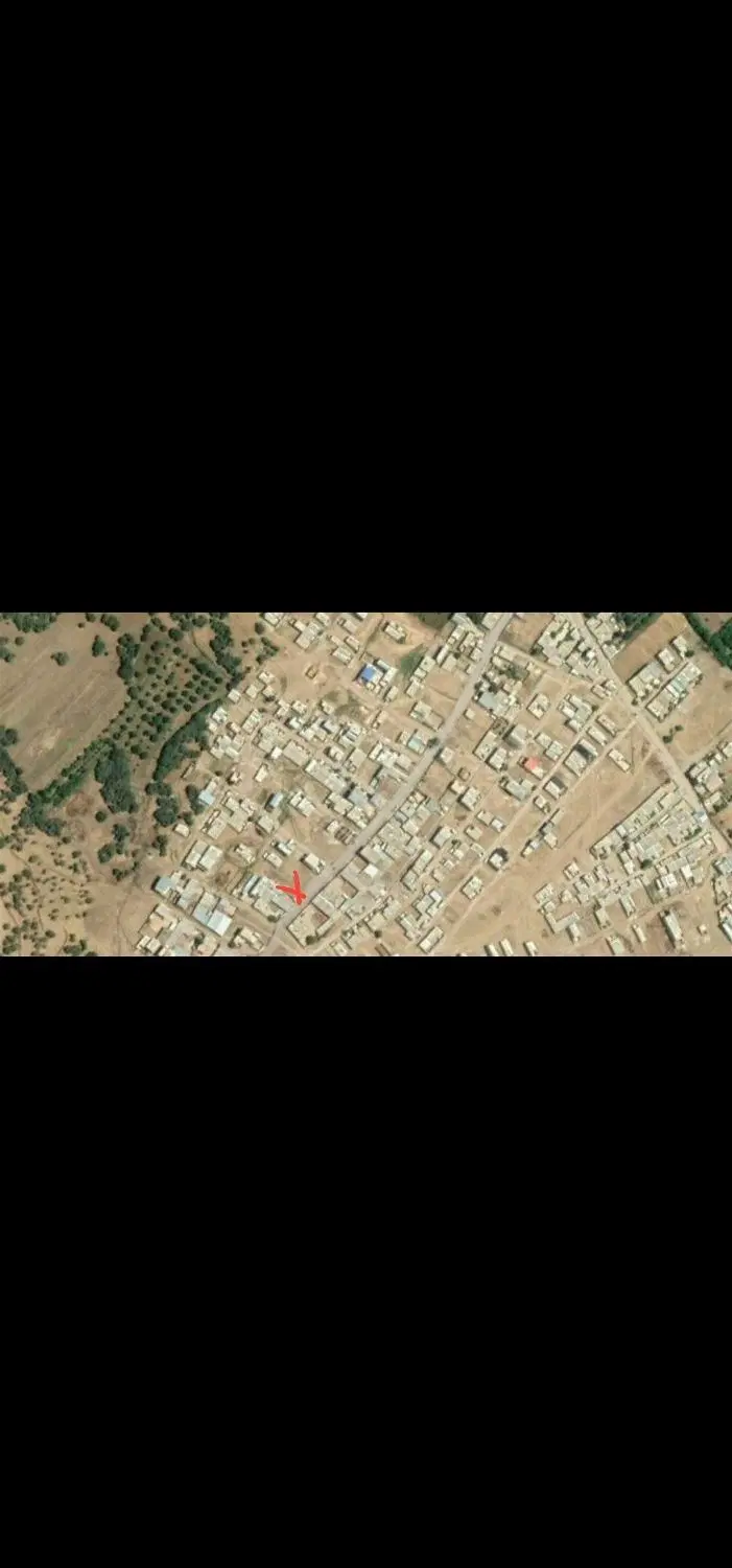 زمین قلعه سنگی