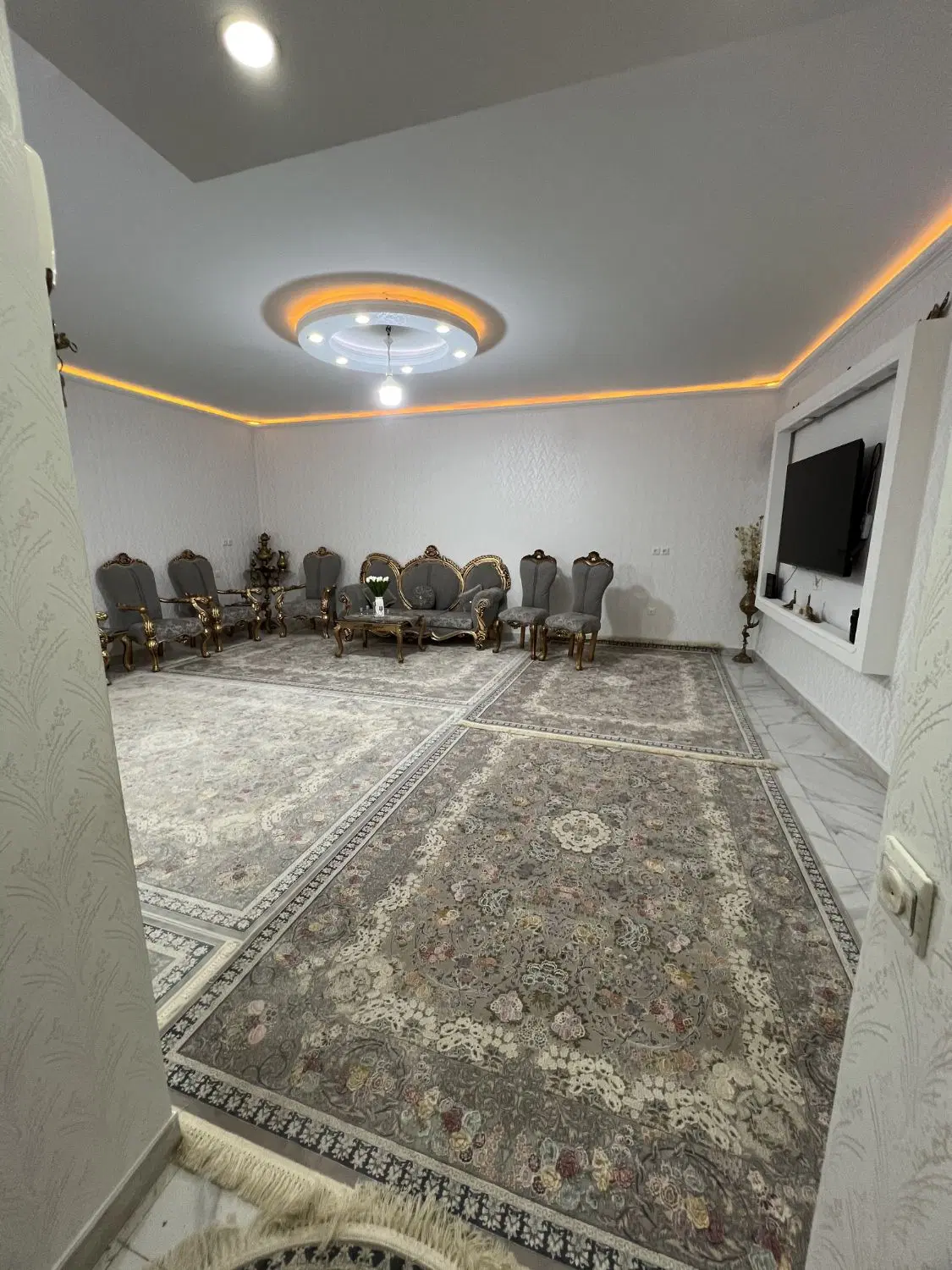 خانه چهار طبقه