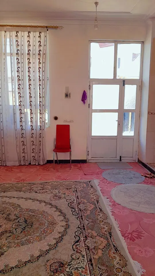 خونه زمینی میدان امام حسین کوچه امید