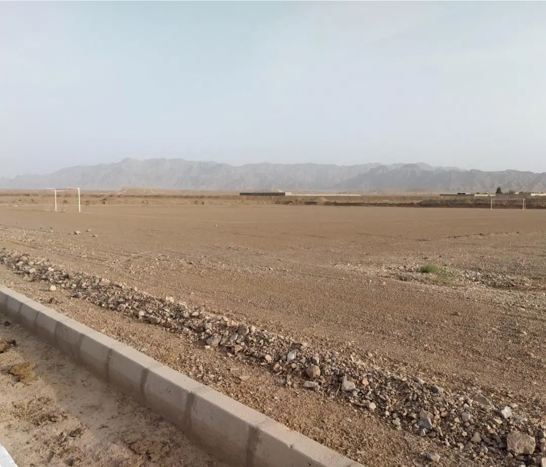 قواره زمین ۲۴۳ متری