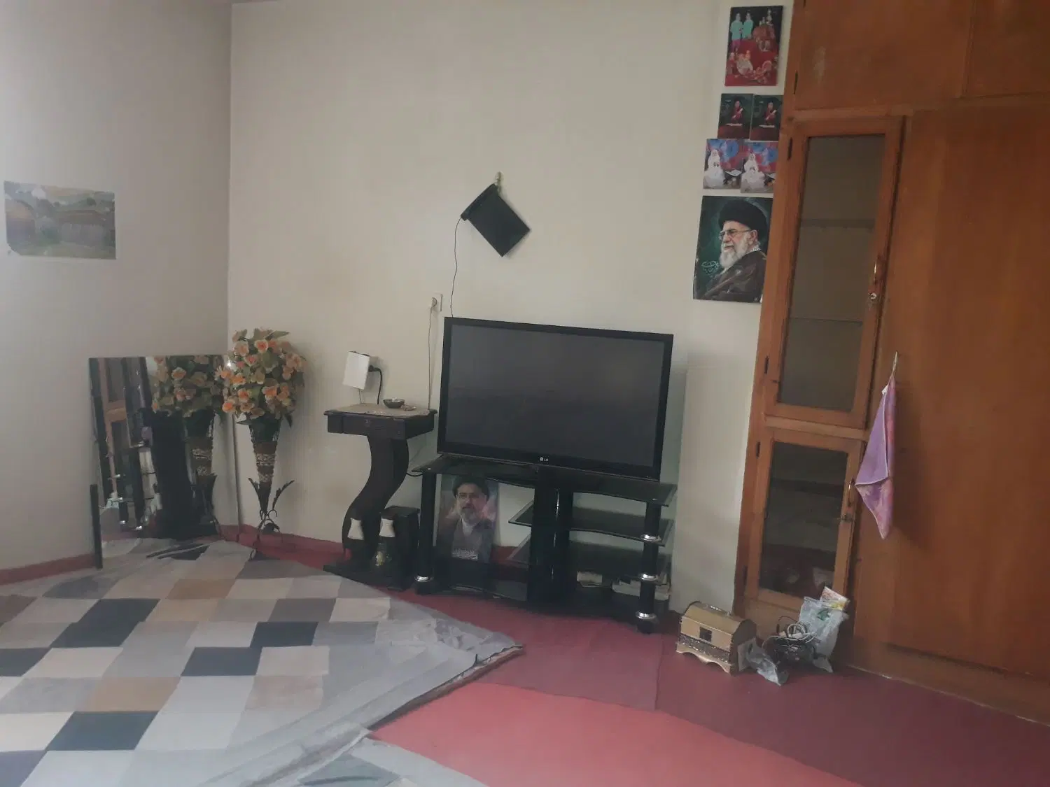 خانه درچراغ قرمزحصارعلی آباد