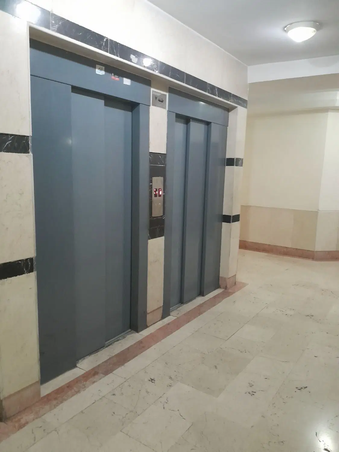 آپارتمان ۱۰۰متری دو خوابه درستارخان
