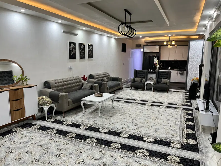 اپارتمان ۱۲۵ متری نوساز طبقه دوم