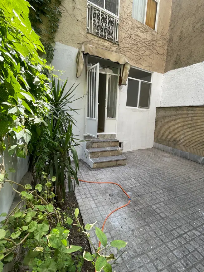 دو خواب خوشگل با یه حیاط باصفا همکف
