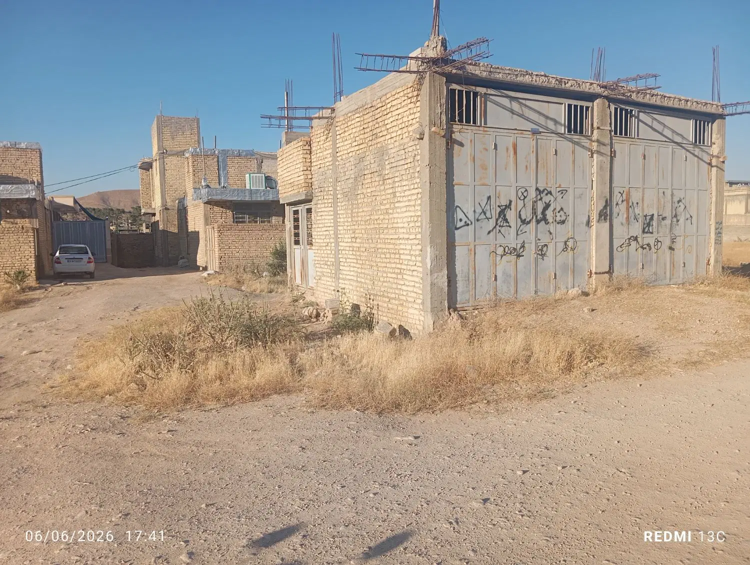 دو دهنه مغازه ۶۵متر ارزان