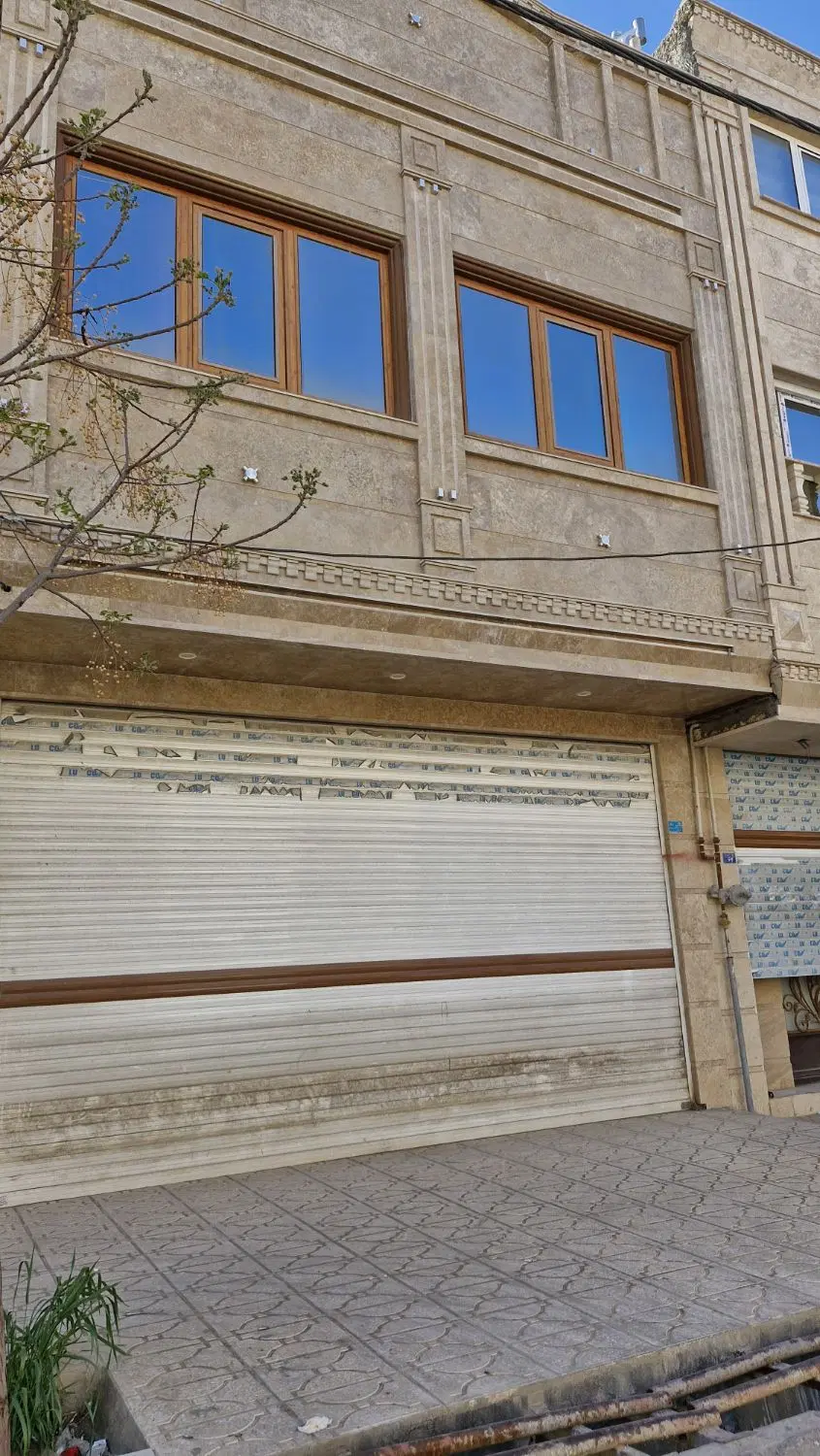ملک دوبهر تجاری و مسکونی