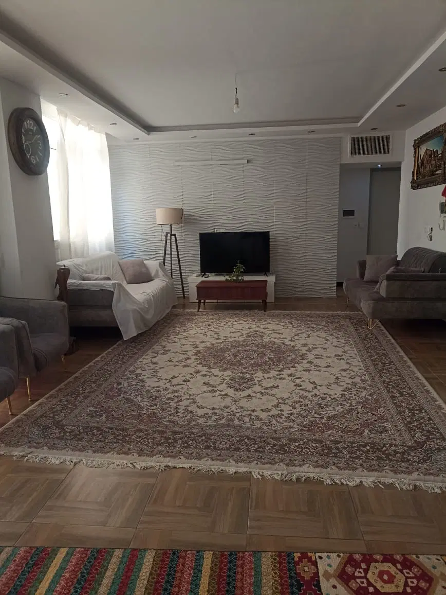 اجاره واحد هم کف با حیاط اختصاصی