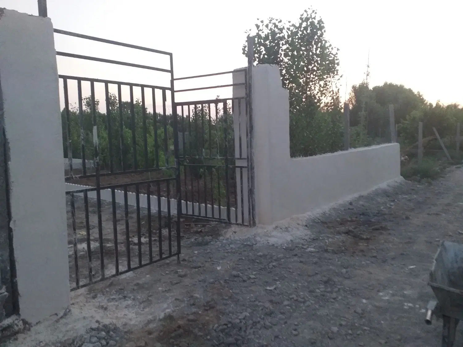 باغچه زمین ماهدشت