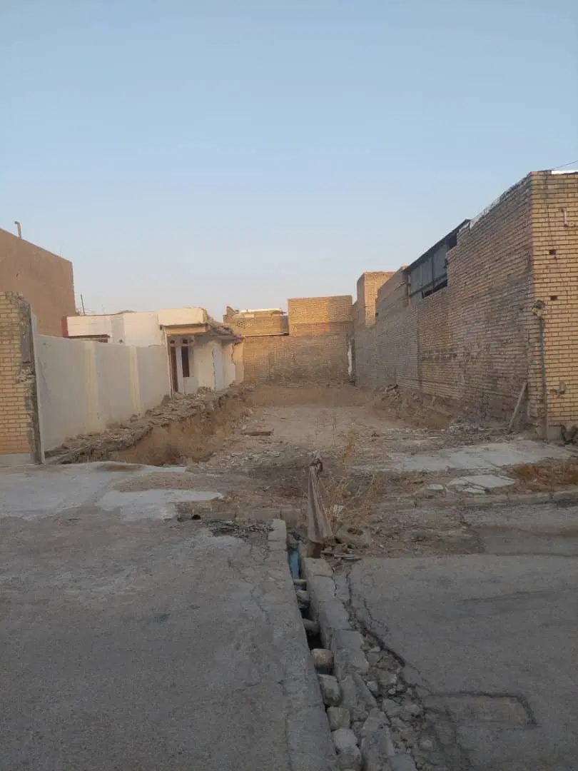 زمین ۳۶ گزی پشت سامان خودرو