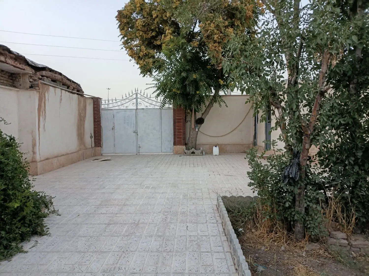 خونه ویلایی ۴۲۰ متری