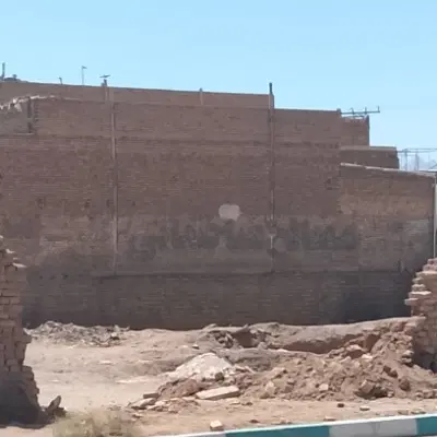 زمین تجاری  دو نبش میدان امام علی