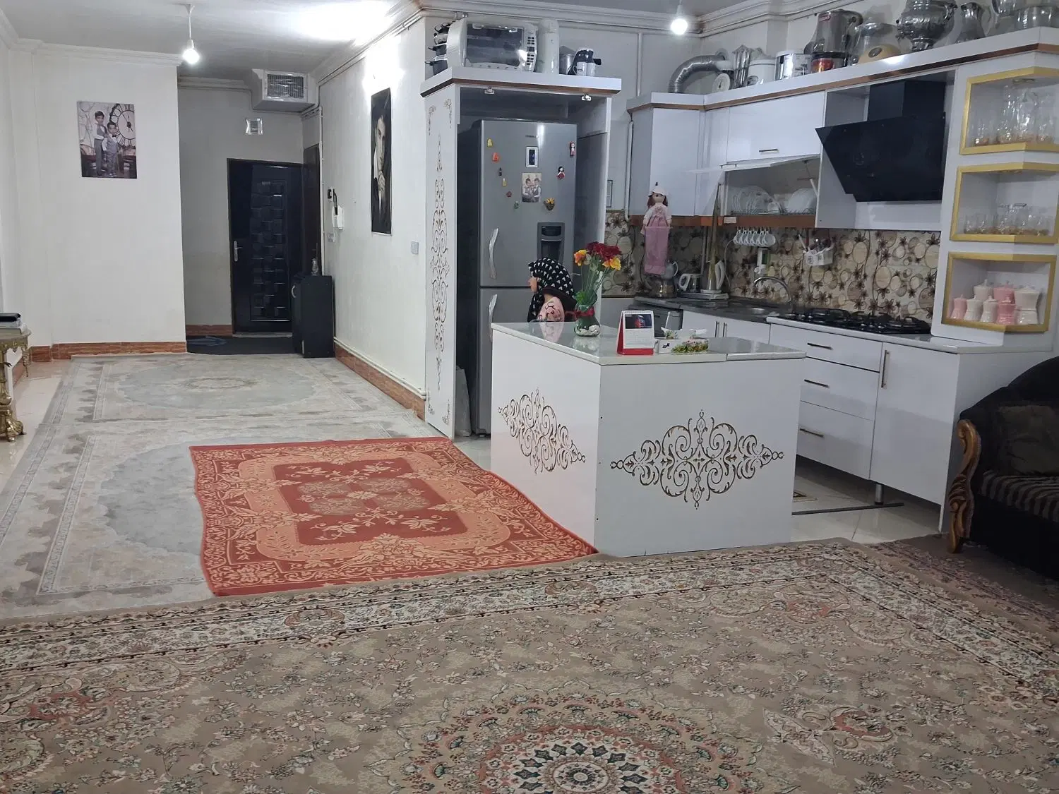 آپارتمان ۱۰۰ متری  تک واحدی خلج ۱۴