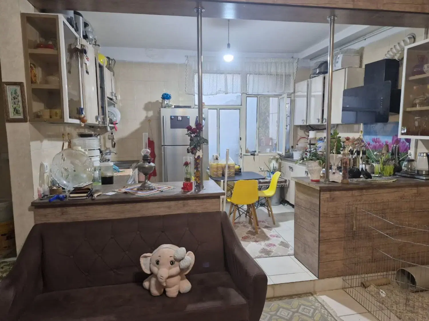 واحد ۷۷ متری بر خیابان گلشن