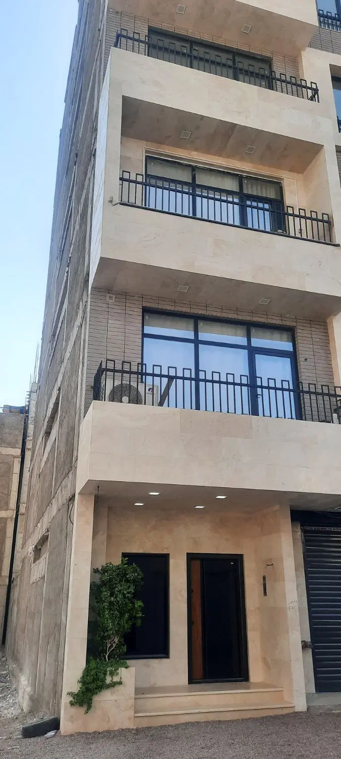 اپارتمان ۱۵۰متری ۳ خواب طلق