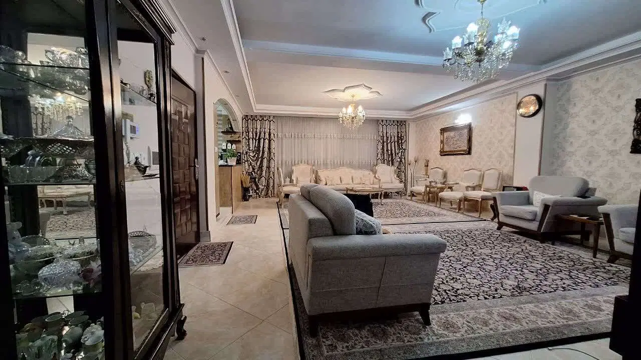 اپارتمان شهرداری ۱۱۲ متر  جنوبی