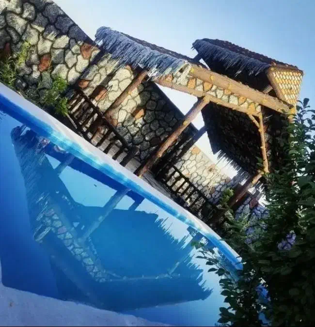 اجاره  روزانه باغ مهریز