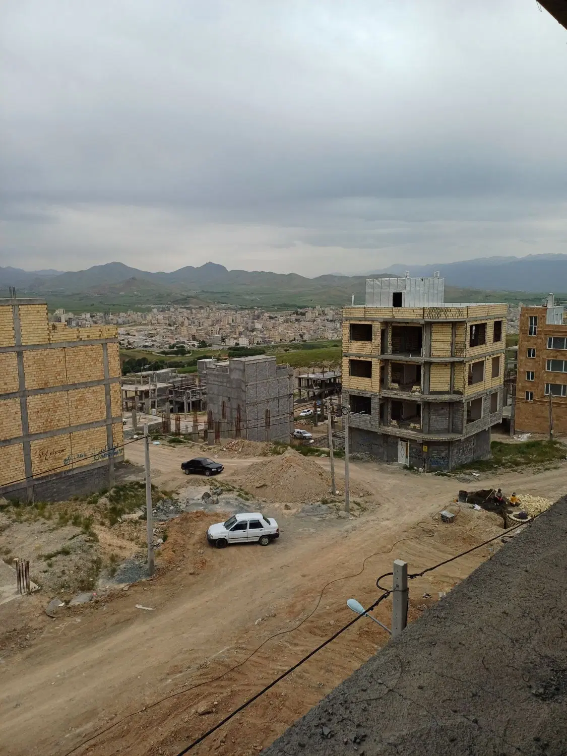 یک واحد مسکن ملی کامیاران