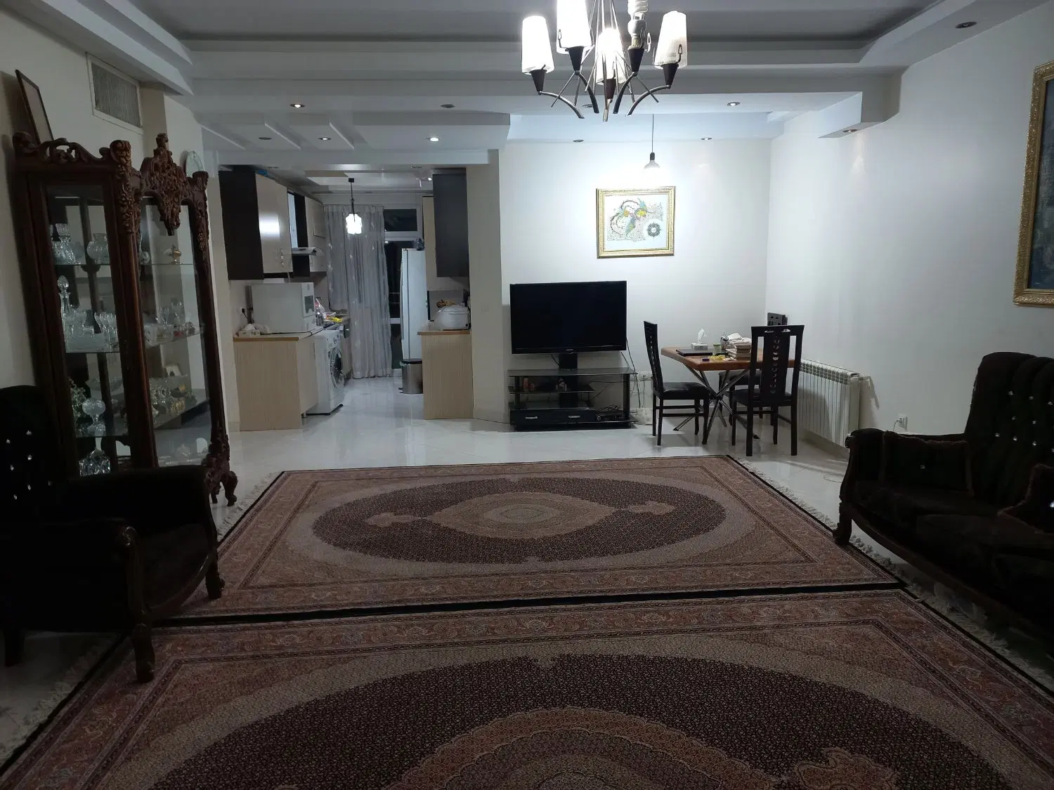 ۸۵ متر اپارتمان فول کرمان شمالی