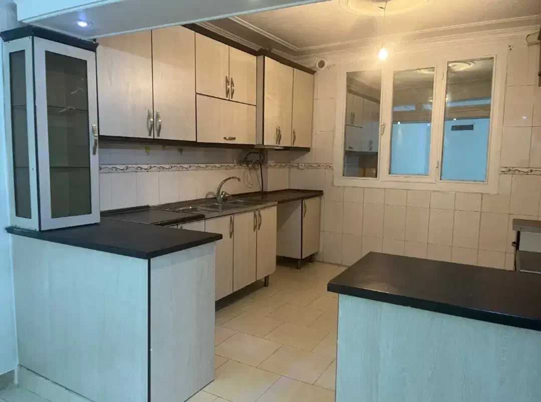 رهن و اجاره ۶۸ متر یک خواب اباذر گلستان یک