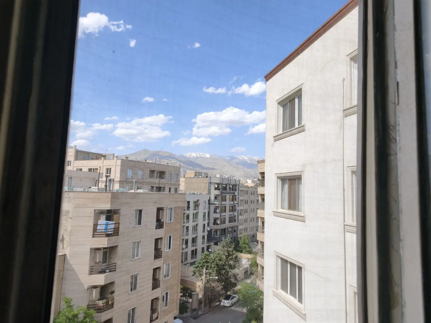 ۱۲۷ متر دو خواب پذیرایی بزرگ خوش نقشه _نیلوفر
