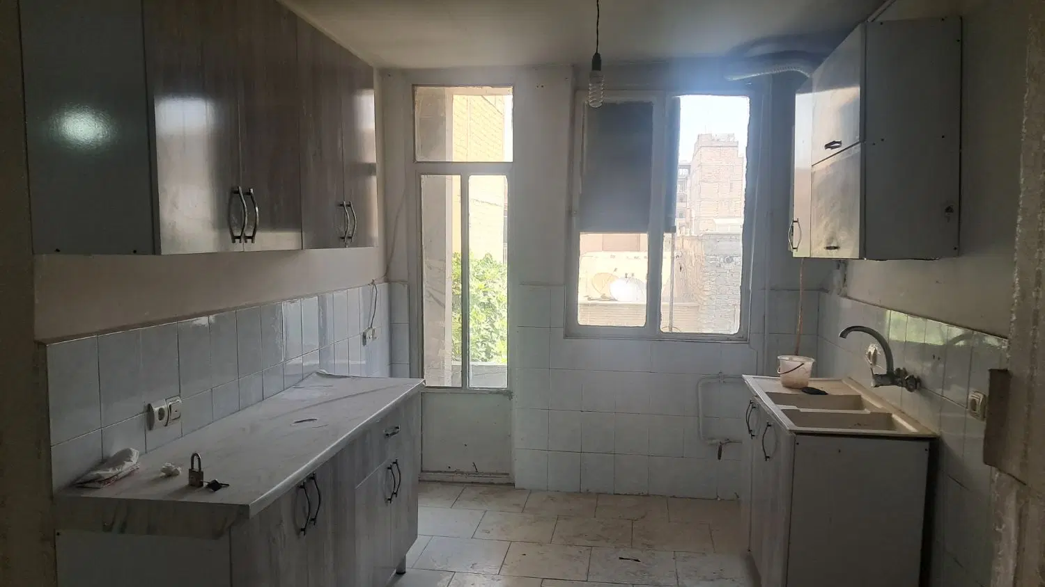۵۸متری طبقه دوم رو به نما
