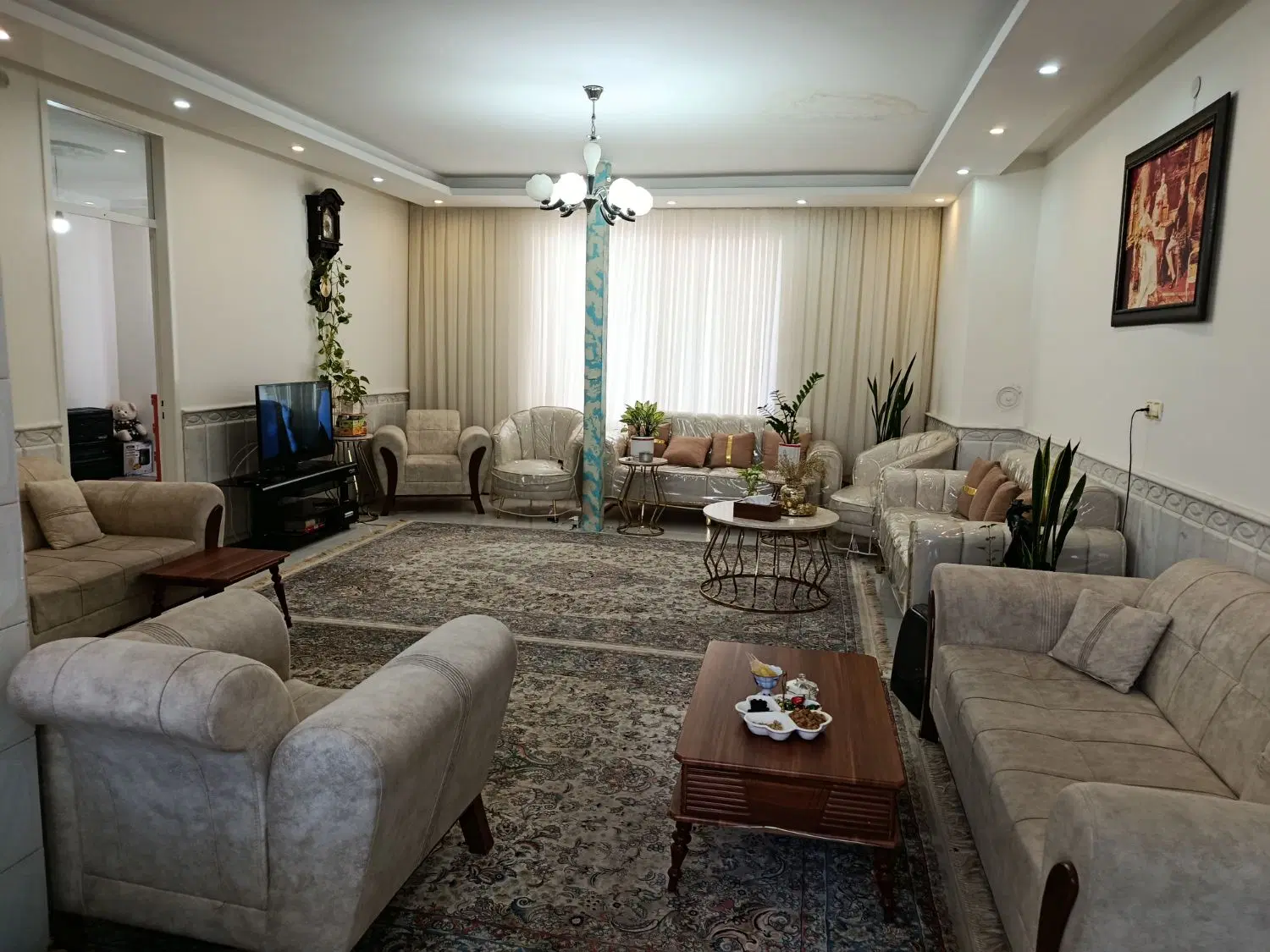 ملک فروشی