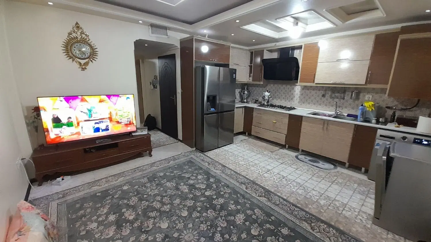 آپارتمان خوش نقشه و خوش نور در نیکنام