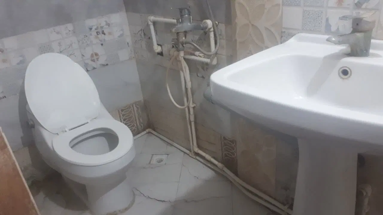 ویلا ۱۸۰ متری قدیمی قابل سکونت