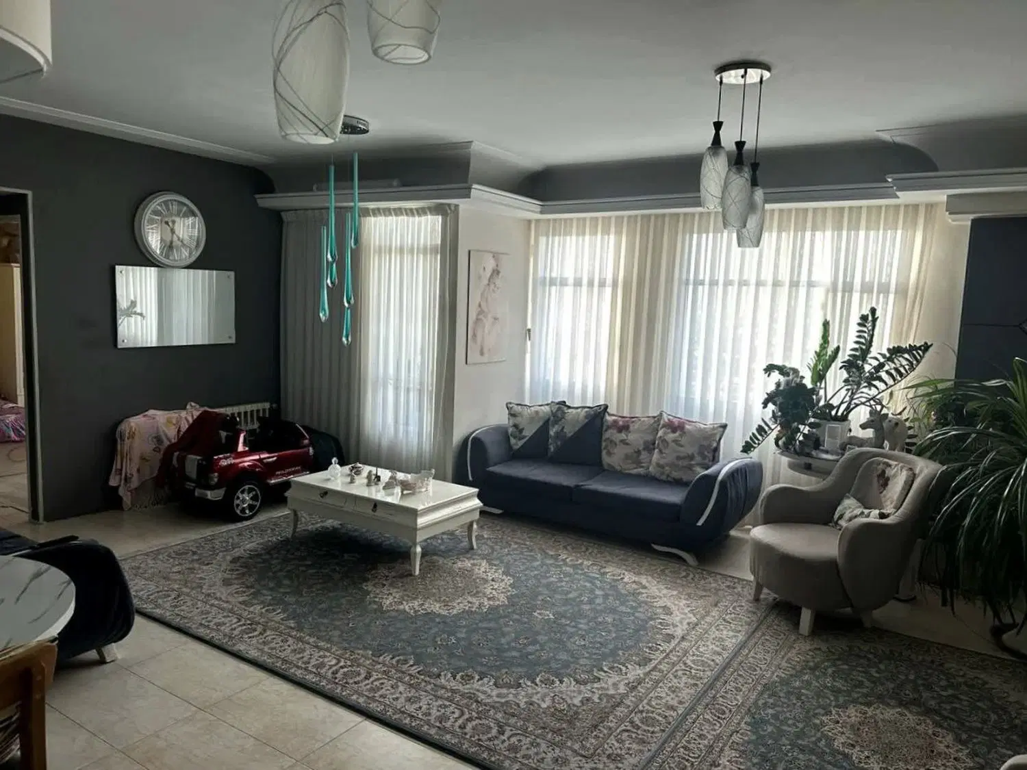 آپارتمان ۸۵ متری اقبال