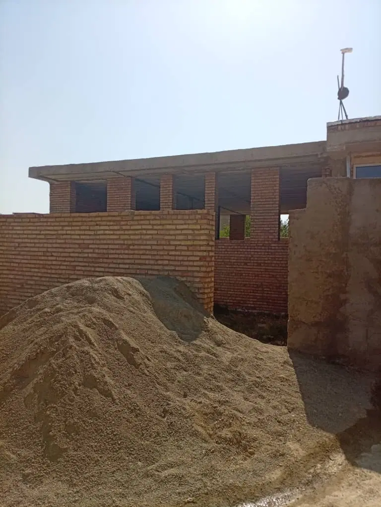 خانه نیمه ساخت درهفتوان خیابان بهداشت