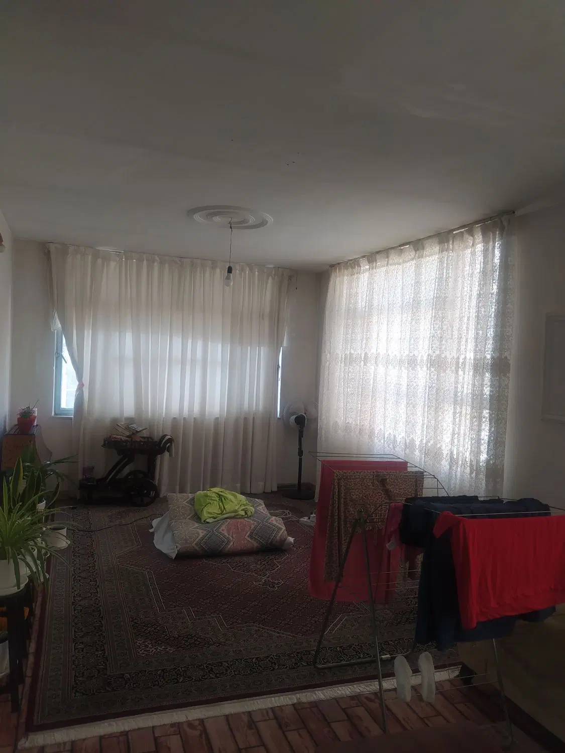 آپارتمان‌۱۳۰متری