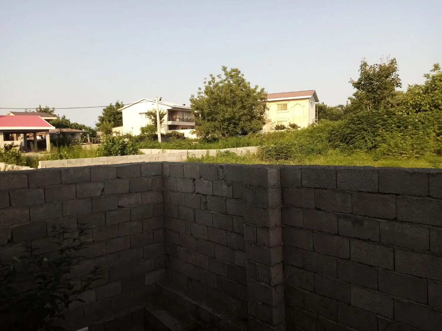 ویلایی نیمه ساز. ویلا. مسکونی. دنج