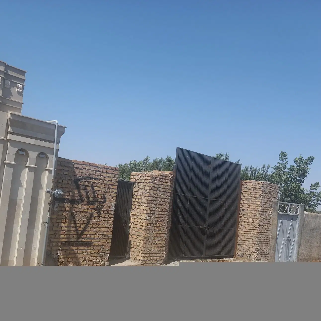 خانه ویلایی جاده کانال حسین اباد قاجار