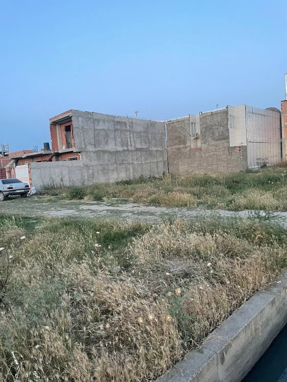 زمین مسکونی کاربری داراوایل ۲۰متری معلم قیمت 2_150