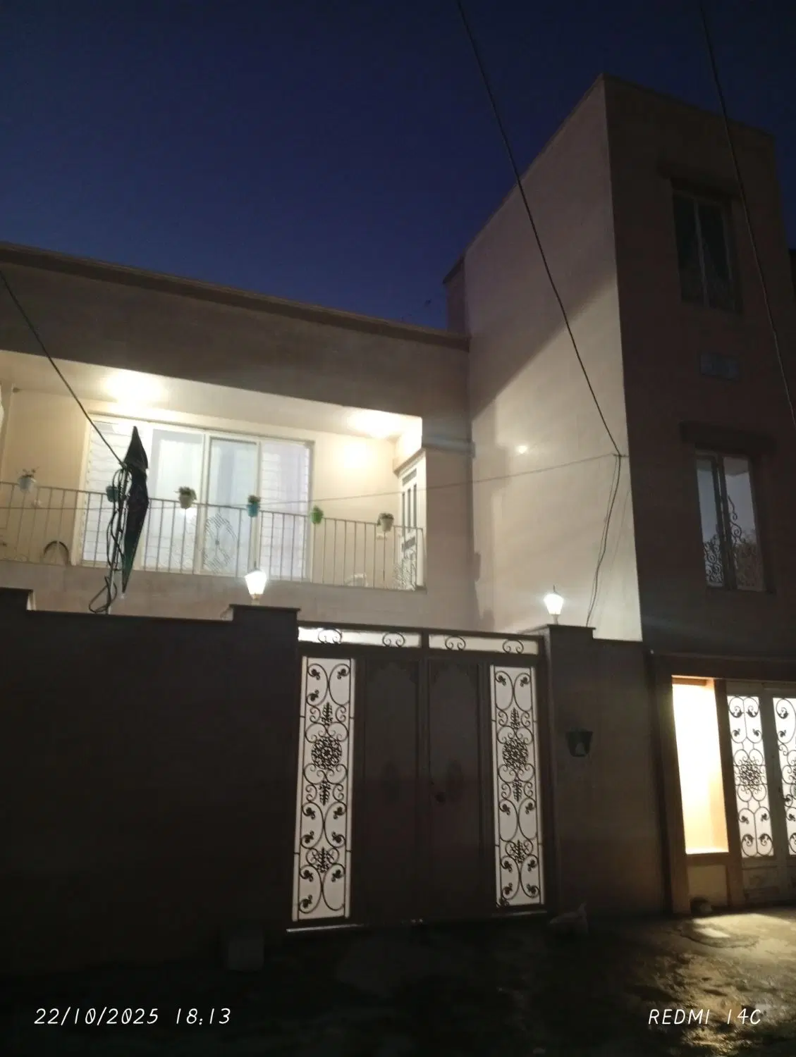 فروش یک طبقه از دوطبقه