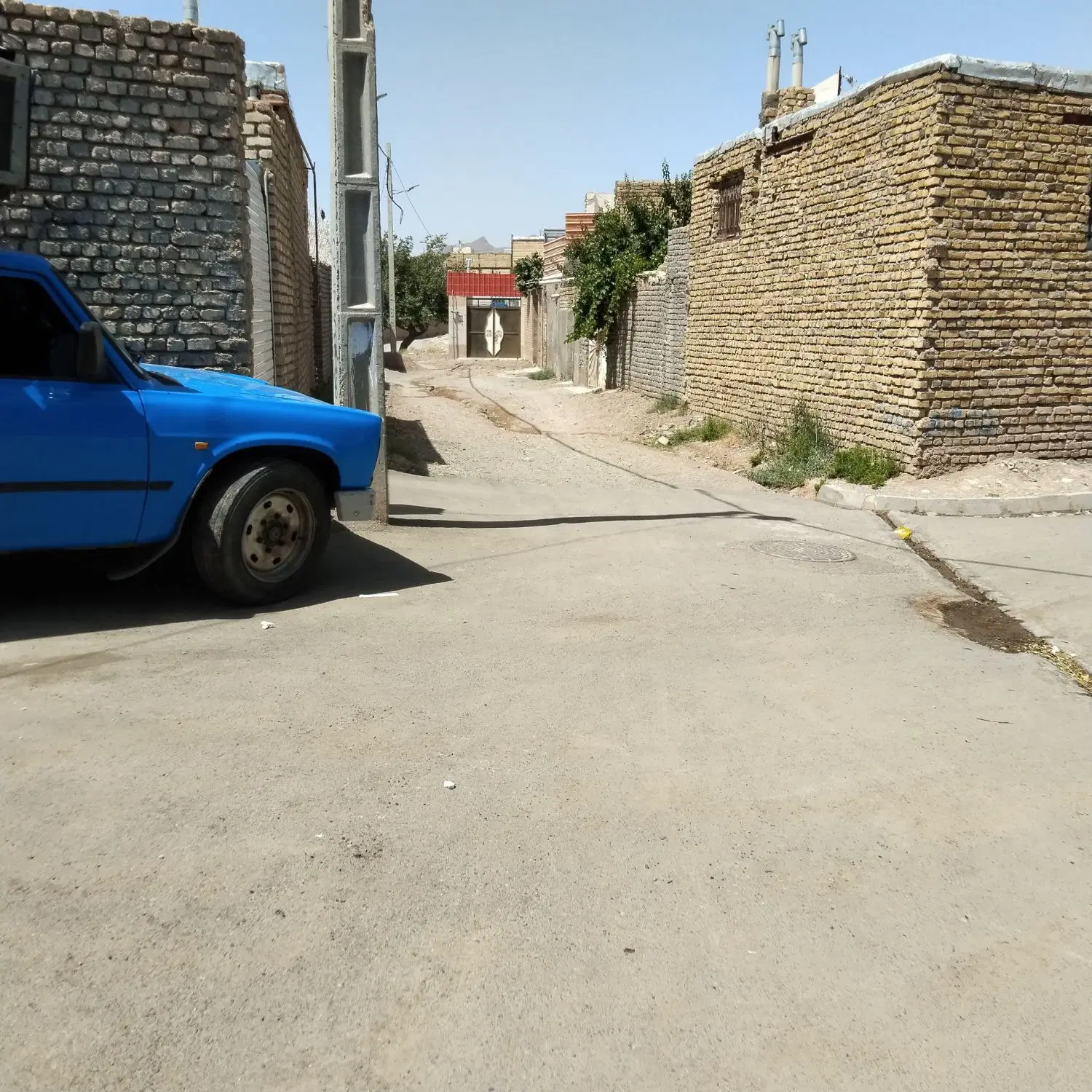 زمین مسکونی