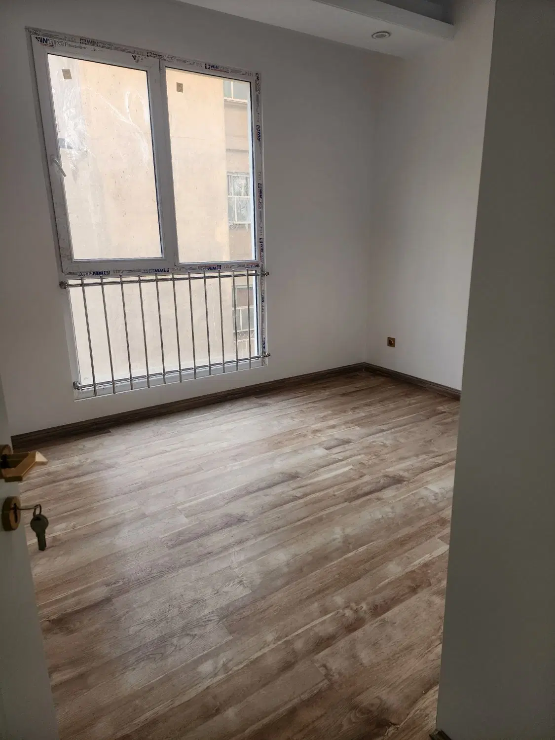۱۶۵ متر خواجه عبدالله ۷ ساله فول با ۳ پارکینگ سندی