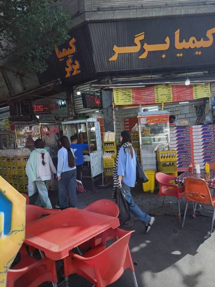 اجاره مغازه دو نبش با پاخور مناسب